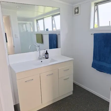 The Beach Bach Waihi Exterior photo