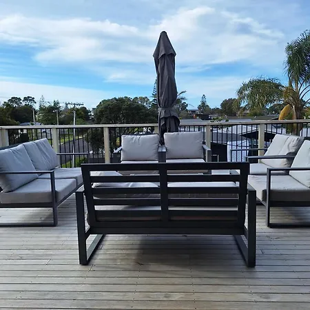 The Beach Bach Waihi Exterior photo